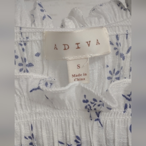 Adiva Smocked Blouse in Blue and White NWT - Picture 5 of 12